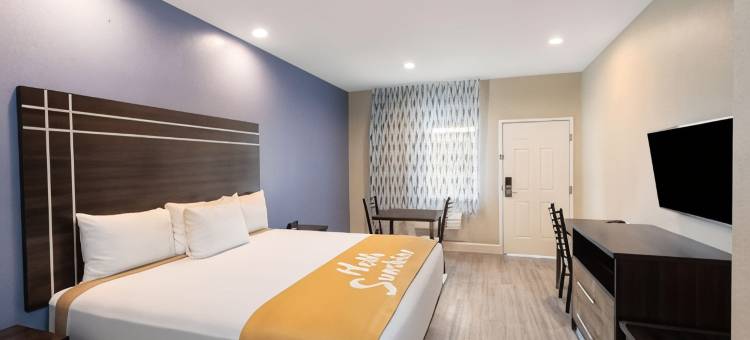 拉波特温德姆戴斯套房酒店(Days Inn & Suites by Wyndham la Porte)图片