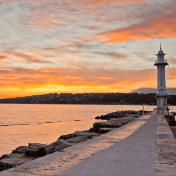 瑞士日内瓦州+苏黎世+劳特布龙嫩村+少女峰7日6晚私家团