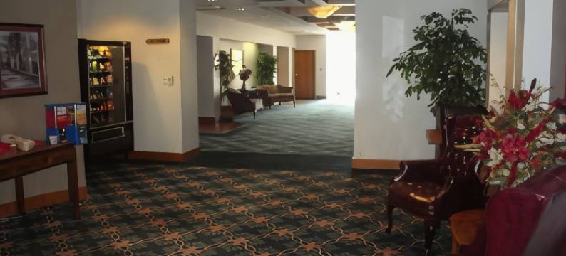 金斯波特阿美里科特酒店和会议中心(Americourt Extended Stays)图片