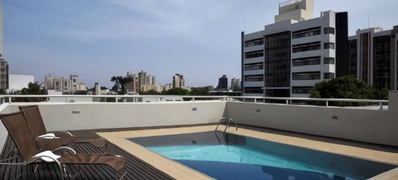 金蓝酒店(Golden Blue Hotel)图片