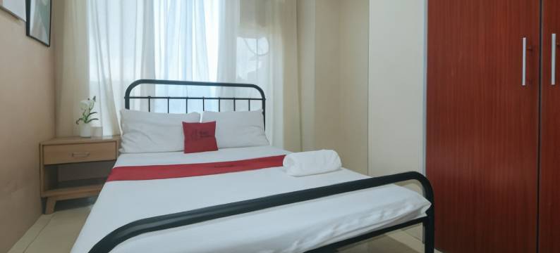 RedDoorz @ Yssa Ademar near Robinsons Jaro图片