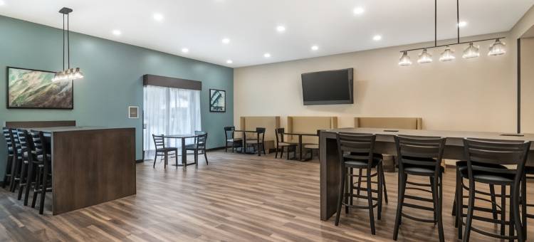 布拉夫顿/希尔顿黑德岛贝斯特韦斯特优质酒店(Best Western Plus Bluffton / Hilton Head Hotel)图片