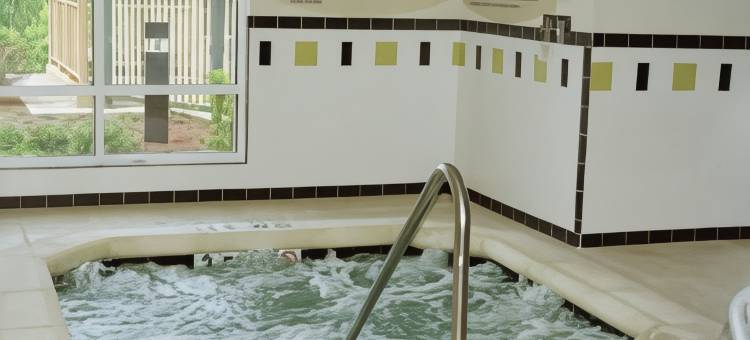 米利奇维尔万枫旅馆&套房酒店(Fairfield Inn & Suites Milledgeville)图片