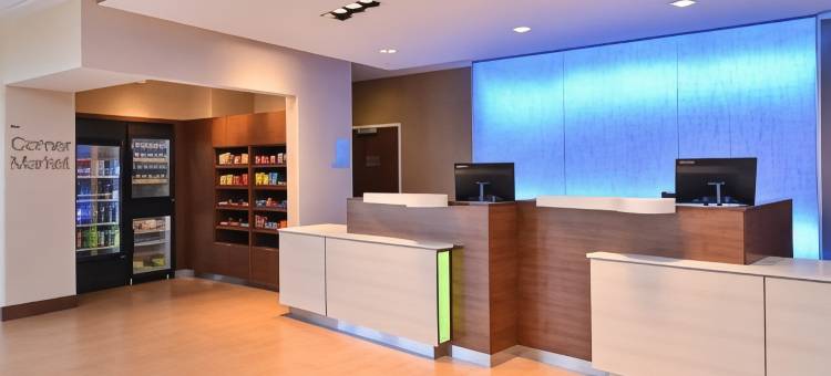 法明顿万枫酒店及套房(Fairfield Inn & Suites Farmington)图片
