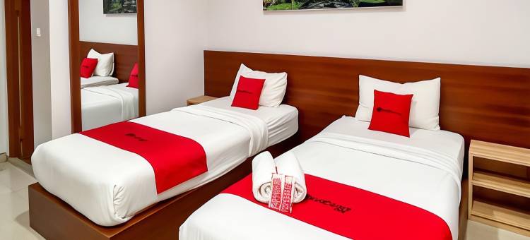 RedDoorz Plus @ Grand Tabona Hotel Ternate图片