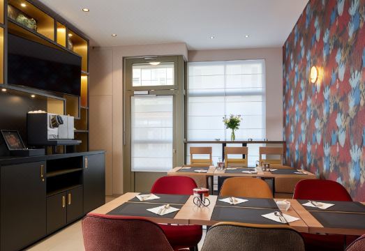 Hôtel Tourisme Avenue Hotel Overview