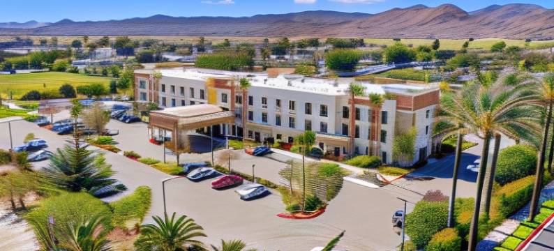 希尔顿欢朋套房酒店-赫米特(Hampton Inn & Suites Hemet)图片