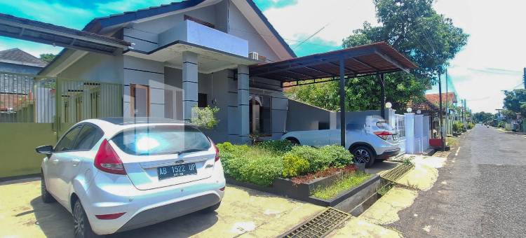 Vins Homestay Kroya Mitra RedDoorz图片