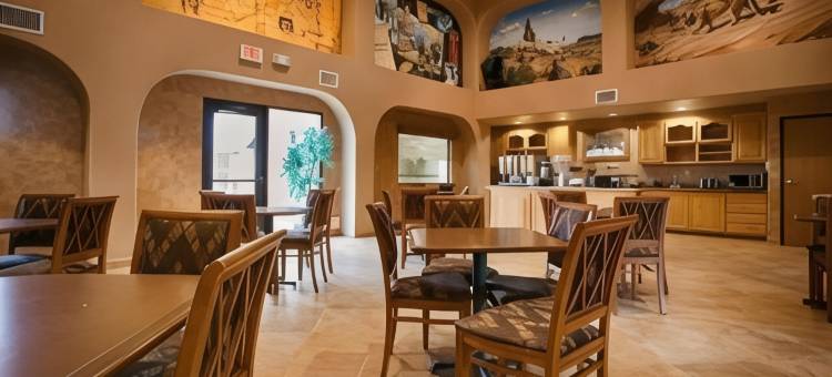 领土贝斯特韦斯特套房酒店(Best Western Territorial Inn  Suites)图片