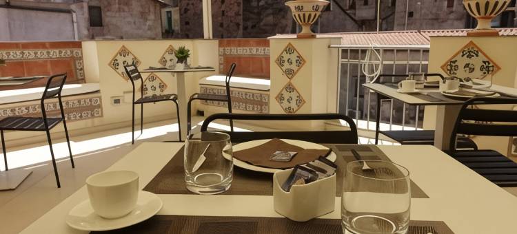埃特纳风格卡塔尼亚华丽酒店(Etnea Style Catania Luxury Rooms)图片