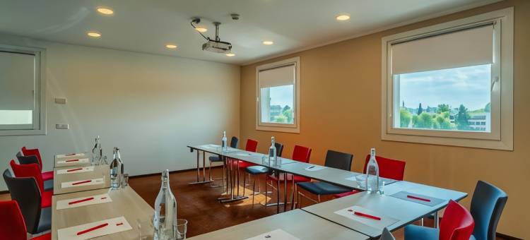 宜必思琴斯托霍瓦酒店(Ibis Czestochowa)图片
