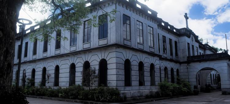 碧瑶伯纳姆套房酒店(Baguio Burnham Suites)图片