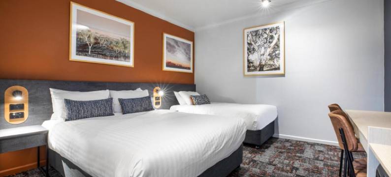 夜帽马与骑手酒店(Nightcap at Horse and Jockey Hotel)图片