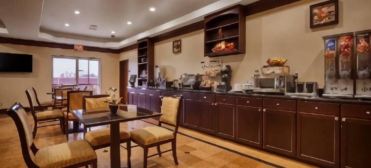 曼维尔贝斯特韦斯特优质套房酒店(Best Western Plus Manvel Inn  Suites)图片