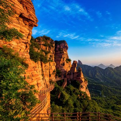 邯郸+响堂山石窟+十六沟风景旅游区+东太行景区+七步沟风景区3日2晚私家团