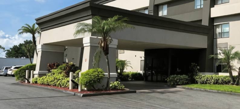 奥兰多南呗盟酒店(Baymont by Wyndham Orlando South)图片