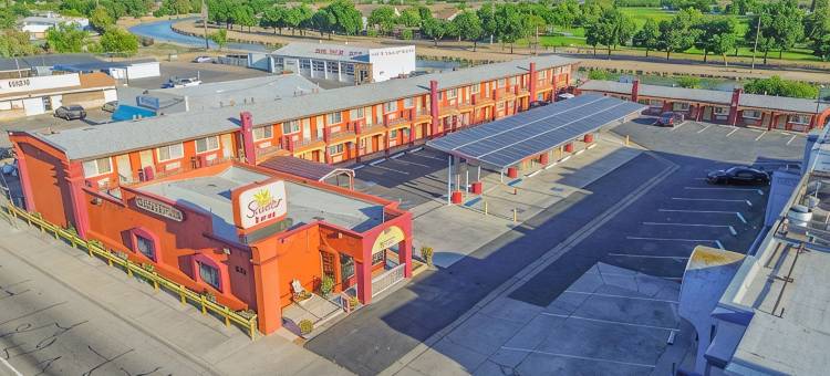 近I-5的洛斯巴诺斯阳光之星旅馆(Sunstar Inn Los Banos Near I-5)图片