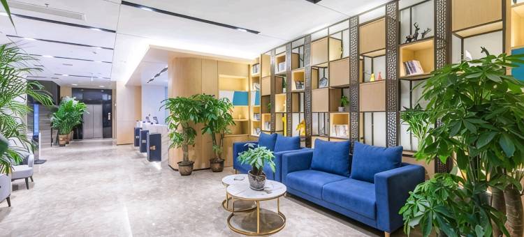 凯里亚德酒店(贵阳黔灵山公园延安西路地铁站店)图片