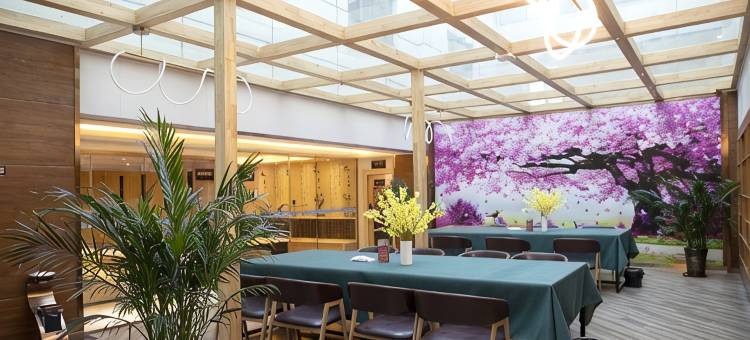 拉萨海玥温泉假日酒店(八廓街大昭寺店)图片