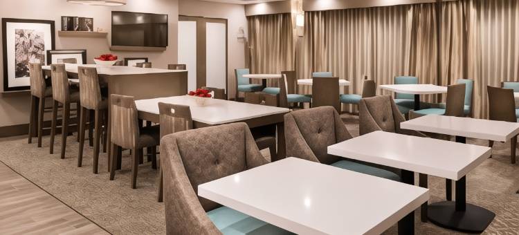 希尔顿欢朋酒店-海峡群岛海港(Hampton Inn Channel Islands Harbor)图片