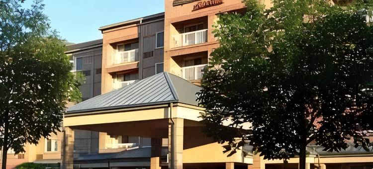 克里夫兰机场南部万怡酒店(Courtyard Cleveland Airport South)图片
