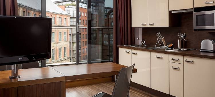 利兹市客房酒店(Roomzzz Leeds City)图片