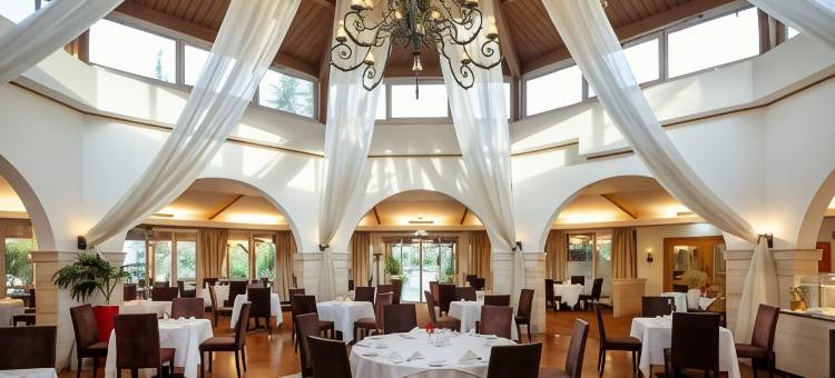 地拉那罗格纳酒店(Rogner Hotel Tirana)图片
