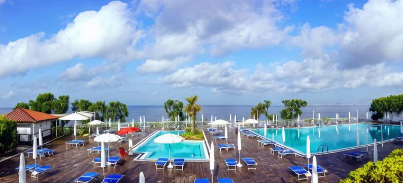 朋塔昆特罗文缇酒店(Puntaquattroventi)图片