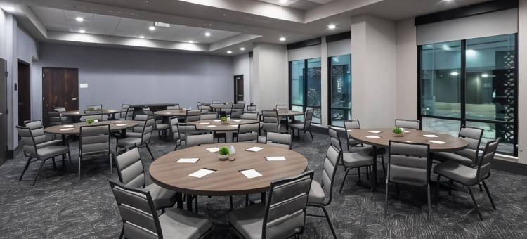 休斯顿高地I-10万豪万怡酒店(Courtyard by Marriott Houston Heights/I-10)图片