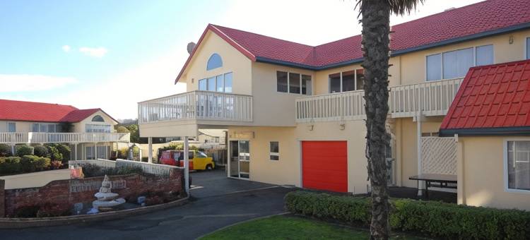 BK喷泉苑汽车旅馆(BK's Fountain Court Motel)图片