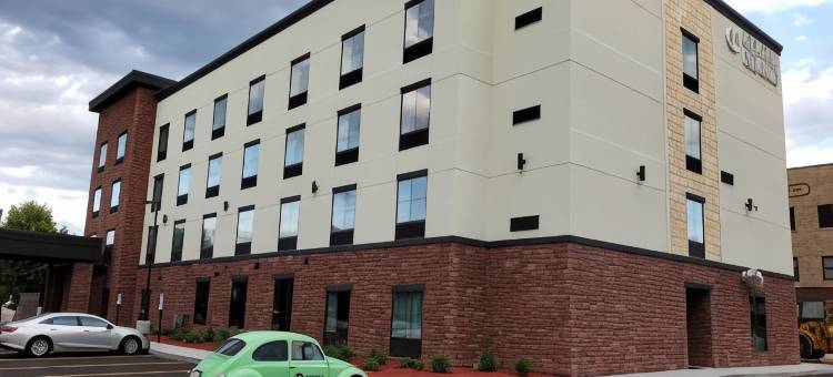真斯维尔鹅卵石套房酒店(Cobblestone Hotel & Suites - Janesville)图片