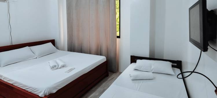 RedDoorz at Elton Guesthouse图片