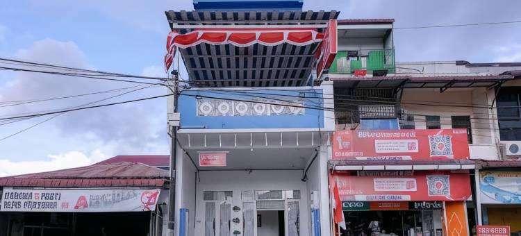 红多兹酒店-近班丹西博尔加海滩(RedDoorz Near Pantai Pandan Sibolga)图片