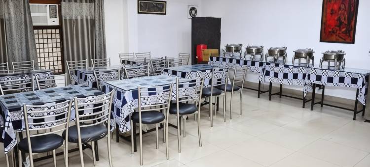 首都O 38730马萨罗瓦酒店(Mansarover Hotel & Banquets)图片