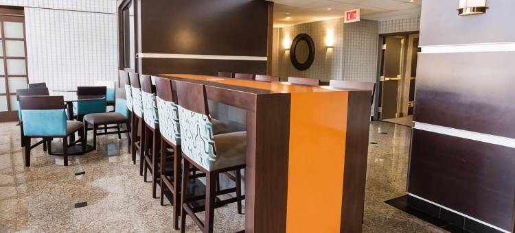 格林斯伯勒德鲁里套房酒店(Drury Inn & Suites Greensboro)图片