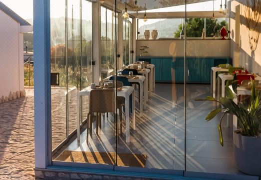 5 Elementi Hotel Overview