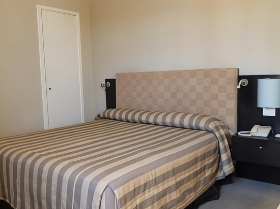 阿祖尔格兰酒店