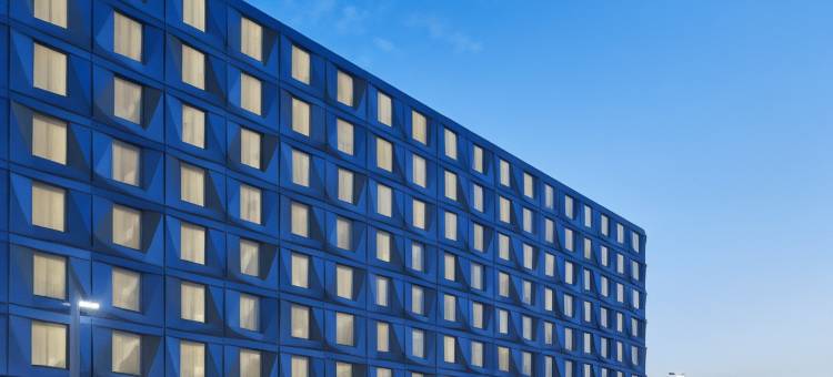 鲁顿机场万怡酒店(Courtyard Luton Airport)图片