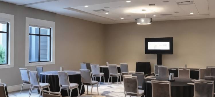 哥伦布OSU万怡酒店(Courtyard Columbus OSU)图片