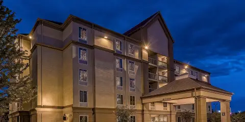 鴿子谷拉昆塔温德姆套房酒店