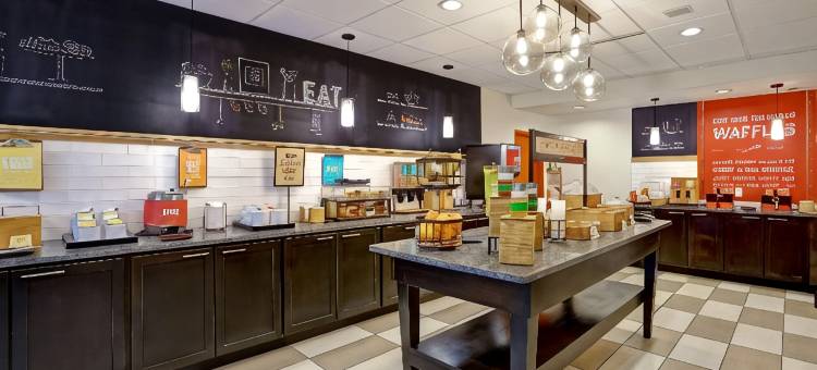 希尔顿欢朋酒店-科特兰德(Hampton Inn Cortland)图片
