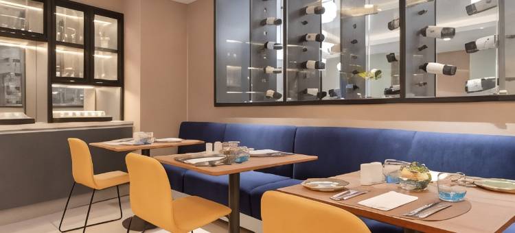圣地亚哥NH 华雷斯城德酒店(NH Ciudad de Santiago)图片