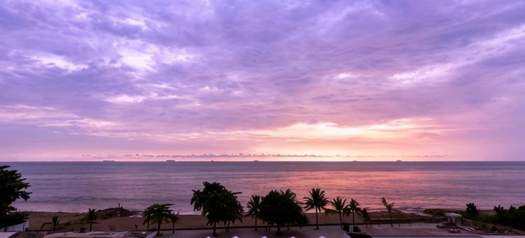 潘格兰海滩酒店(Pangeran Beach Hotel)图片