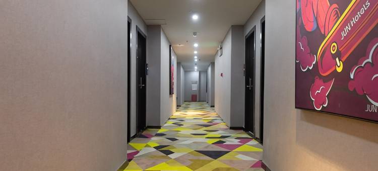 骏怡波普精选酒店(深圳石龙仔店)图片