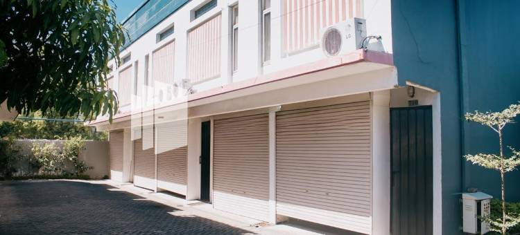 Pits酒店-米特拉红门酒店靠近Atom购物中心(Pits Hotel Mitra RedDoorz Near Atom Mall)图片