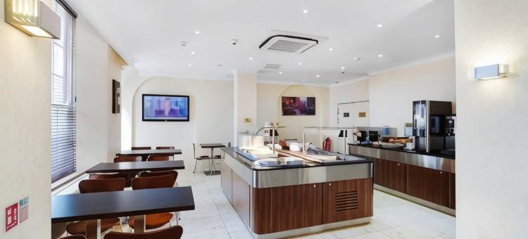 皇后公园酒店(Queens Park Hotel)图片