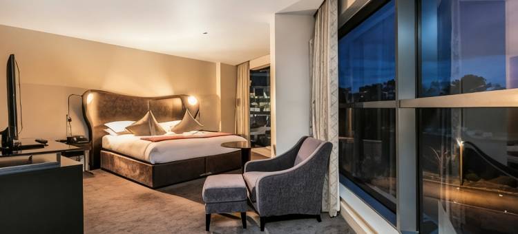 布鲁克兰酒店&SPA(Brooklands Hotel Surrey)图片
