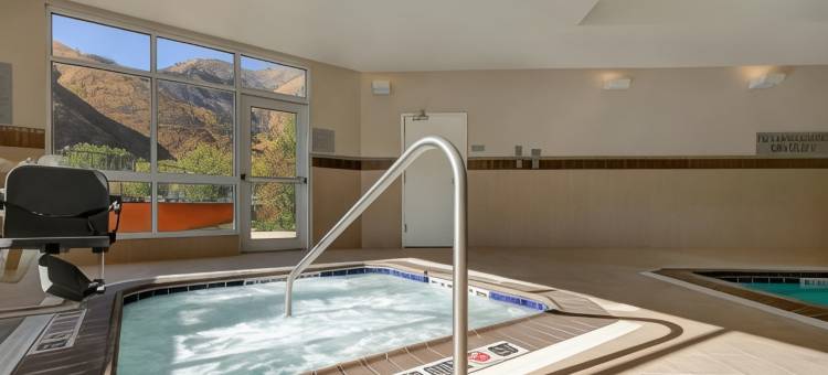 格伦伍德温泉万怡酒店(Courtyard Glenwood Springs)图片