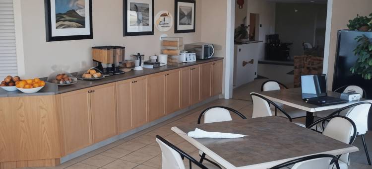 平彻溪温德姆速8酒店(Super 8 by Wyndham Pincher Creek AB)图片