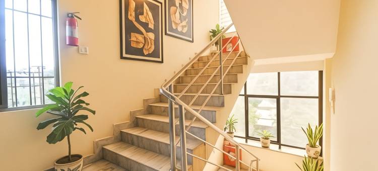 OYO9246天堂旅馆(FabHotel Seven Inn 30 - Near Care Hospital)图片